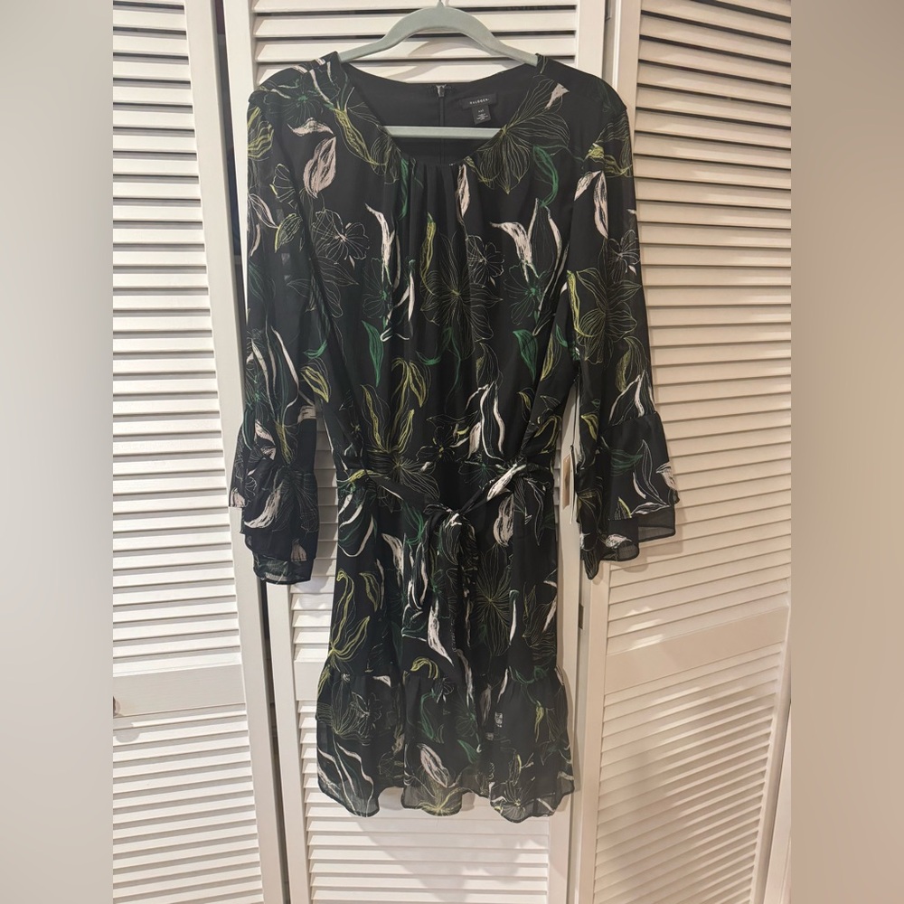 Black Floral Tie-Waist Long Sleeve Mini Dress